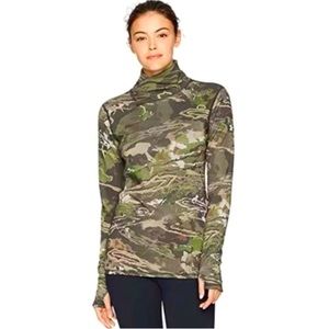 Under Armour Mid Season Reversible Camo Women’s Wool Top Small
